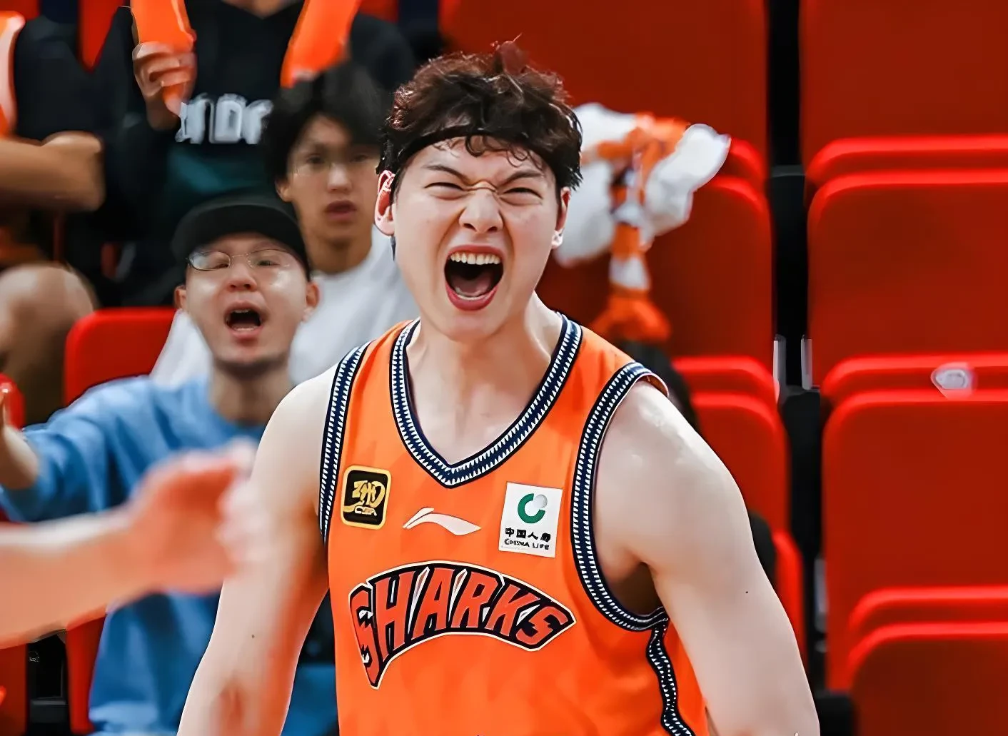 开云棋牌app下载集结日体能课后；新奥尔良鹈鹕主帅复盘备战CBA季后赛；信心回归；年轻球员得到机会的简单介绍