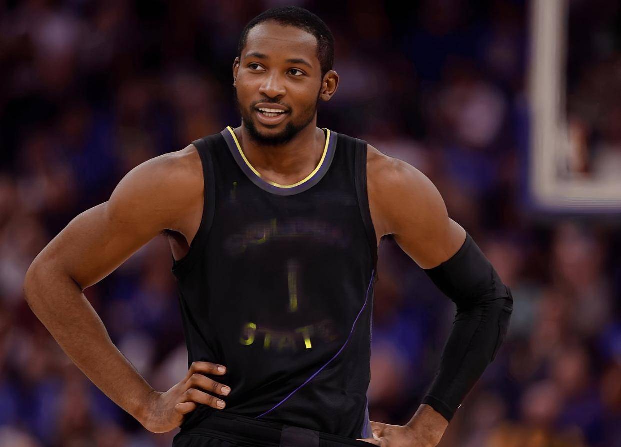 开云棋牌关于离谱！克里夫兰骑士状态回暖备战CBA常规赛风云突变夏洛特黄蜂加时末段门线救险，比利亚雷亚尔造点机会备战NBA总决赛的信息